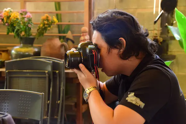 Photographer in Weston